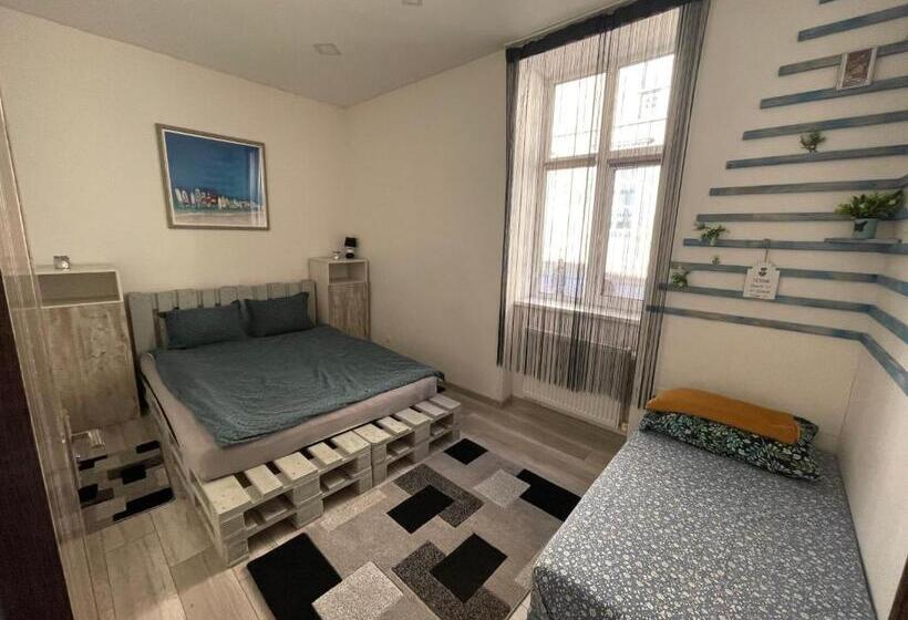 بنسيون Andres Central Apartments House