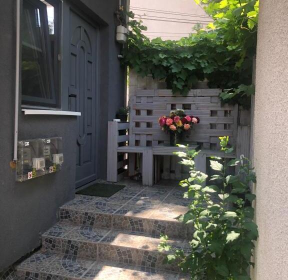 بنسيون Andres Central Apartments House