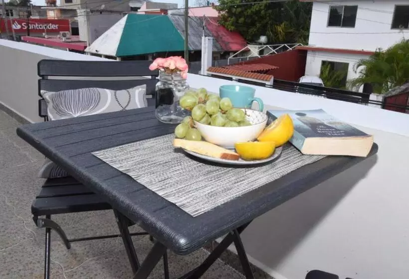 Majatalo Carlota Guest House