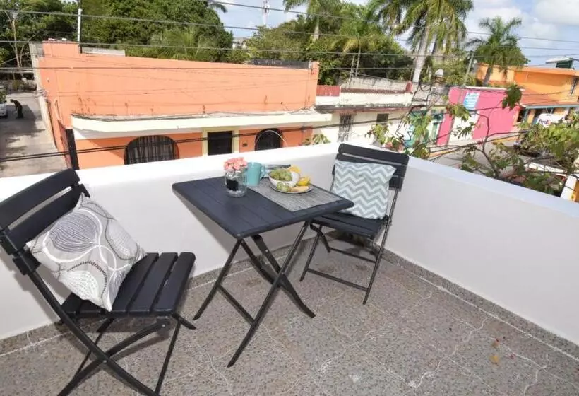 Majatalo Carlota Guest House