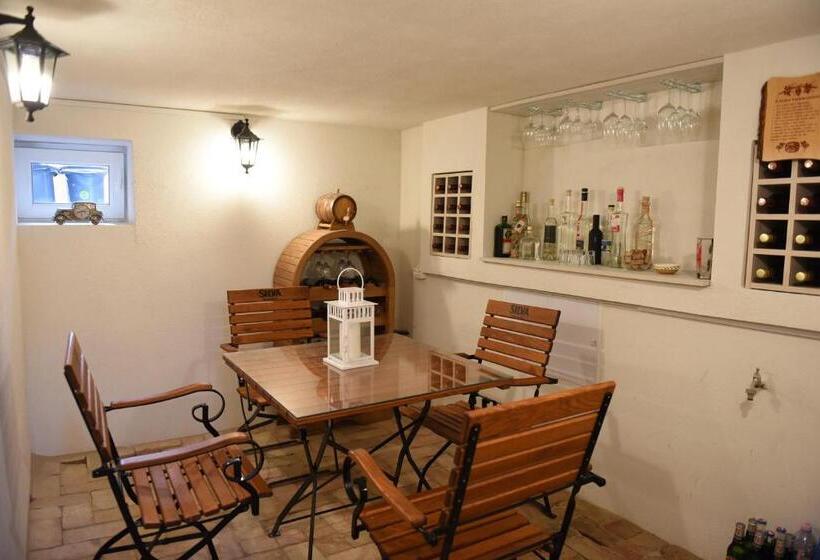 پانسیون Gizella Vendégház