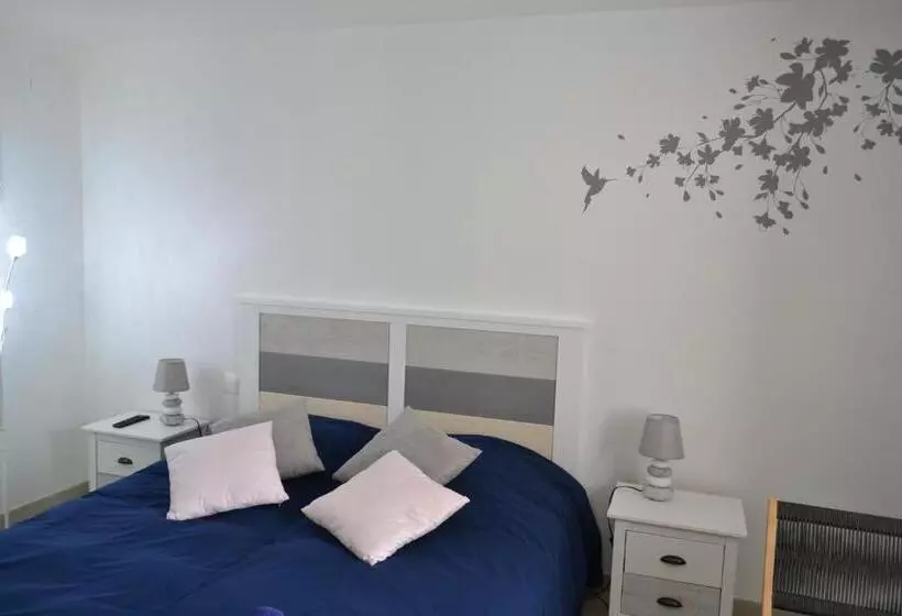 Pensión L Instant Bleu