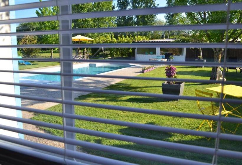 Пансион L Instant Bleu