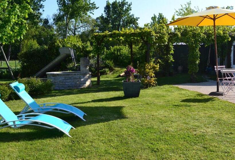 Пансион L Instant Bleu