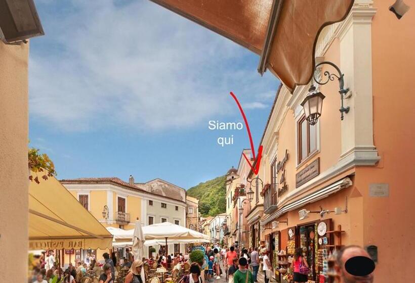 بنسيون La Stanza Dell Angolo