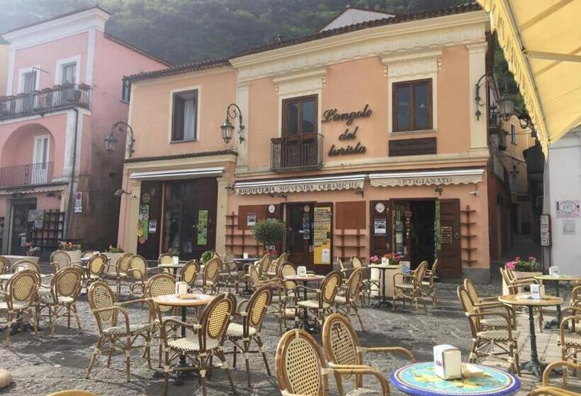 بنسيون La Stanza Dell Angolo