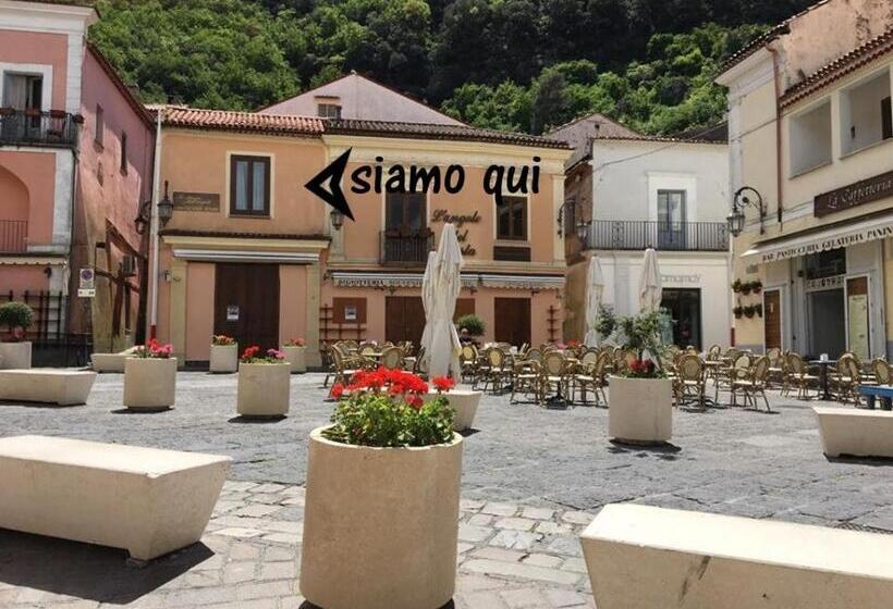 بنسيون La Stanza Dell Angolo