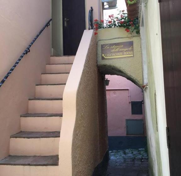 بنسيون La Stanza Dell Angolo
