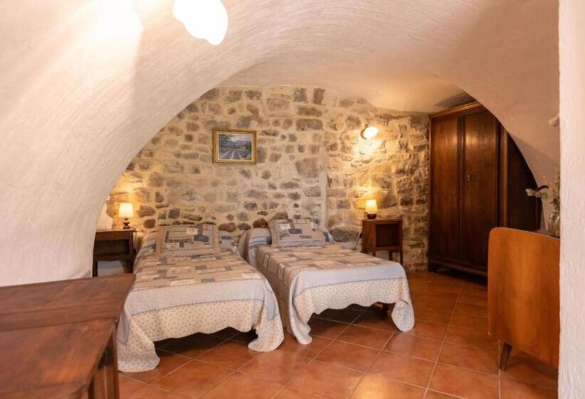 بنسيون Les Monteils