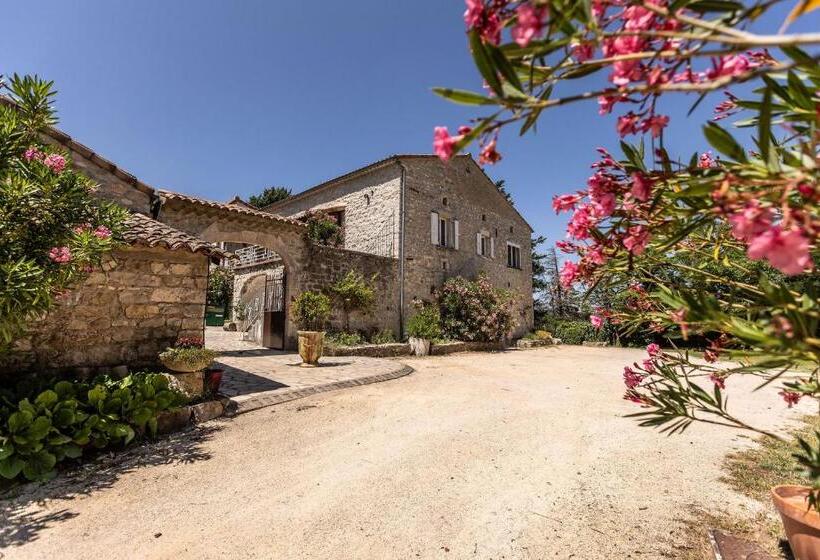 بنسيون Les Monteils