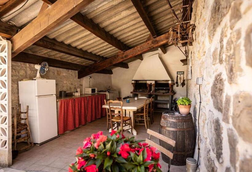 بنسيون Les Monteils