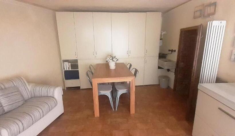 פנסיון Tavernetta Vicino Lago Trasimeno