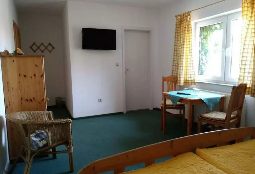 Pension Und Gasthof Zur Scheune