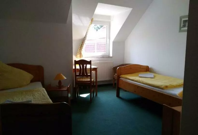 Pension Und Gasthof Zur Scheune