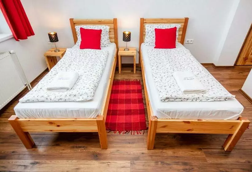 Aamiaismajoitus (B&B) Apartmány Nevädza