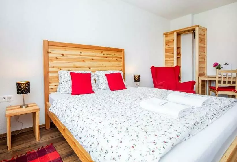 Aamiaismajoitus (B&B) Apartmány Nevädza