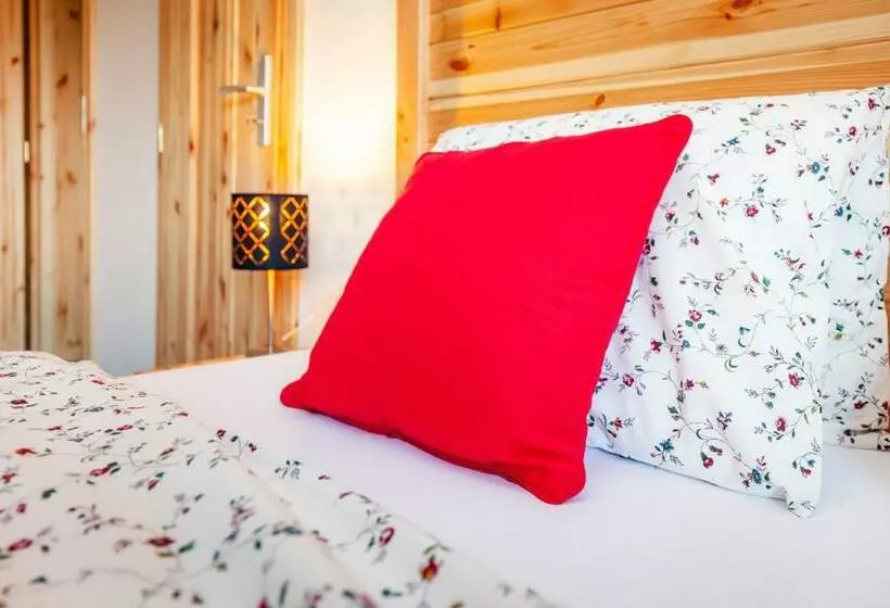 Aamiaismajoitus (B&B) Apartmány Nevädza