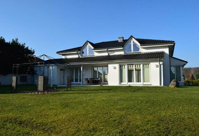 مبيت وإفطار Gästehaus Barese