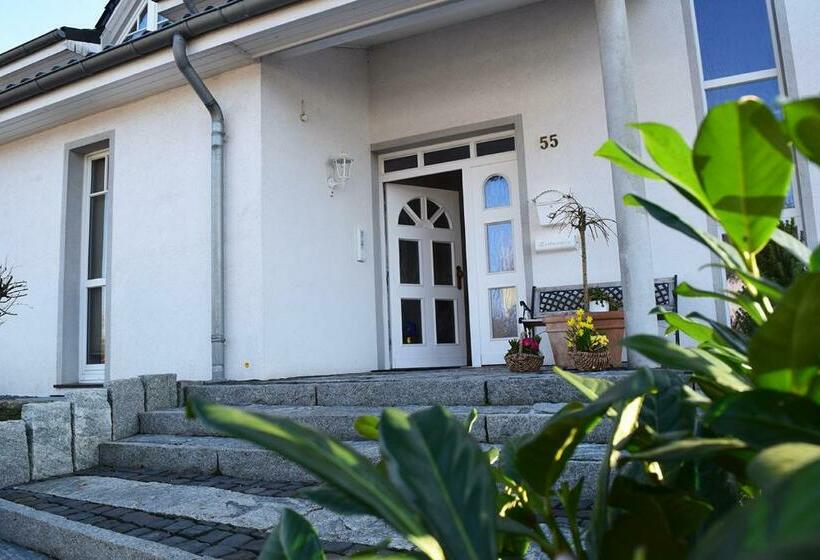 مبيت وإفطار Gästehaus Barese