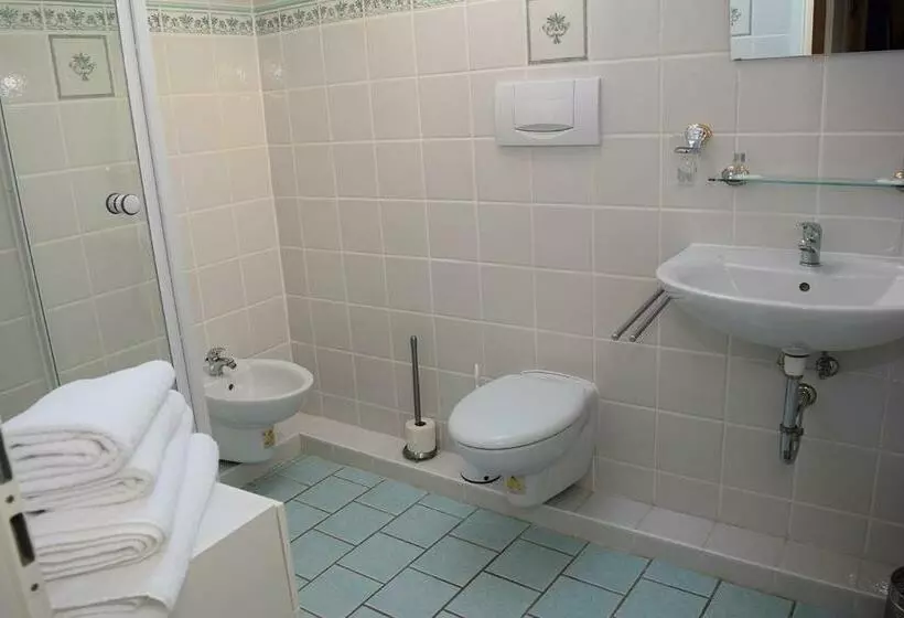 Aamiaismajoitus (B&B) Gästehaus Barese