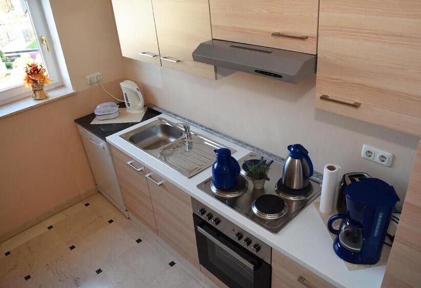 مبيت وإفطار Gästehaus Barese