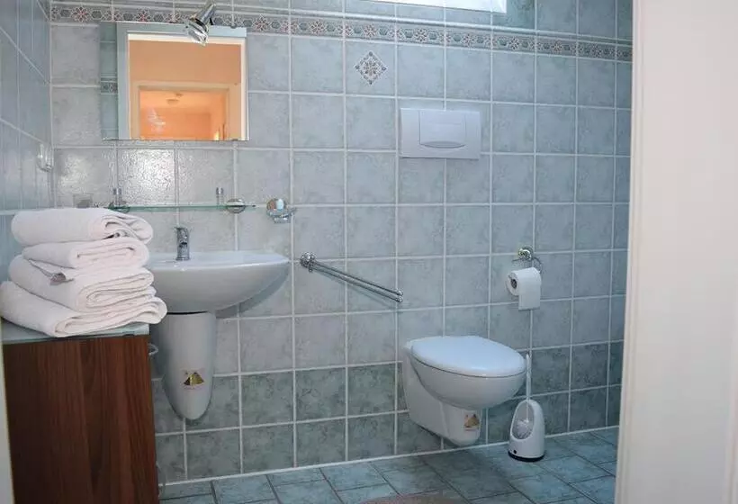 Aamiaismajoitus (B&B) Gästehaus Barese