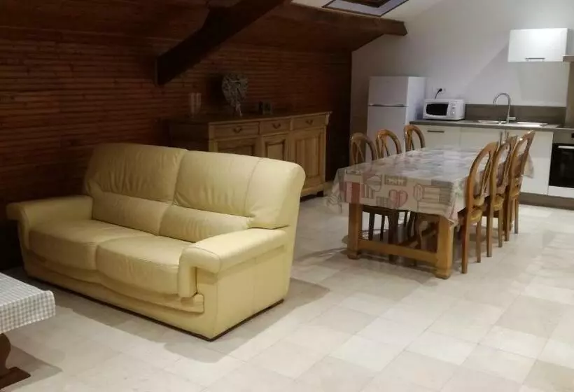 Aamiaismajoitus (B&B) La Ferme Du Guindal