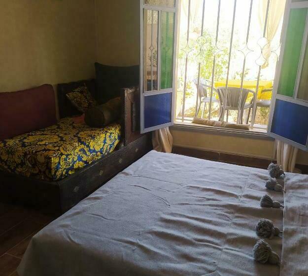 مبيت وإفطار Le Petit Jardin