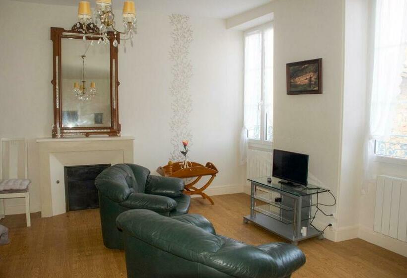 Bed and Breakfast Les Volets Bleus