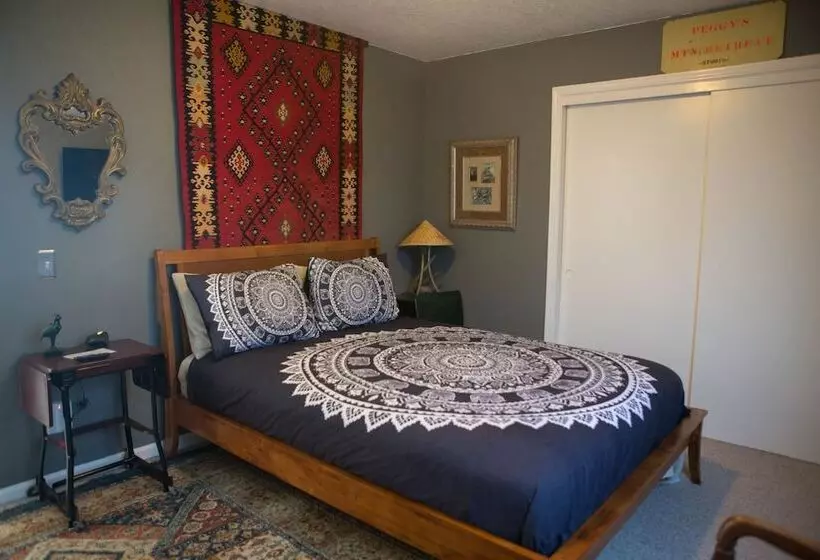 ベッドアンドブレックファースト My Big Art Project