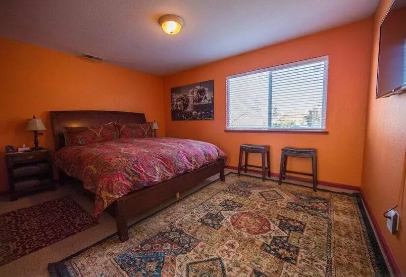 ベッドアンドブレックファースト My Big Art Project