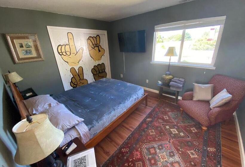 مبيت وإفطار My Big Art Project