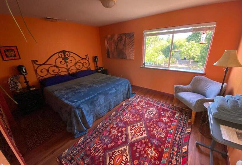 مبيت وإفطار My Big Art Project