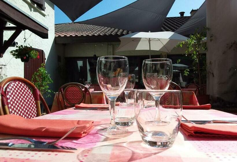 فندق Auberge Saint Michel