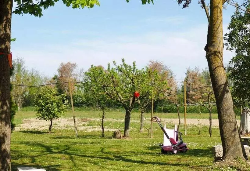 پانسیون Borgo Tarapino