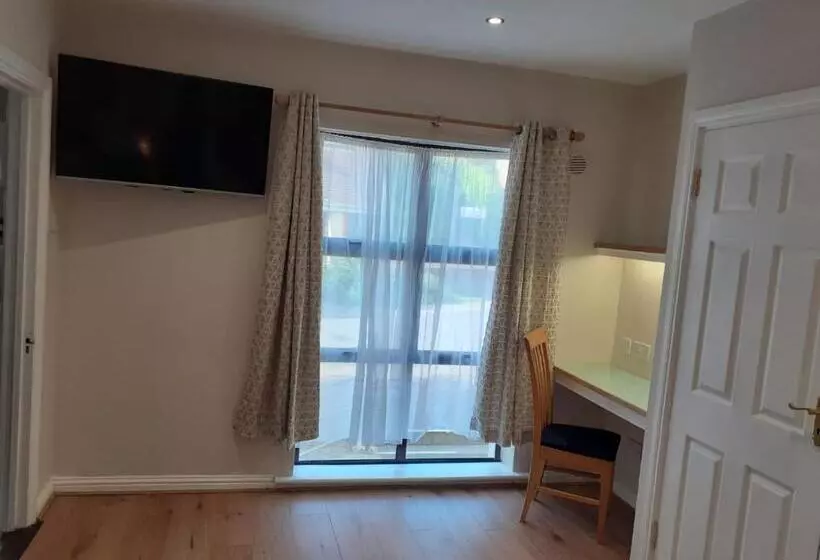 ペンション The Fortwell Boarding House