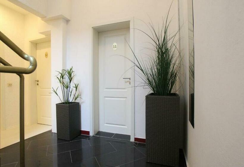 旅馆 Gästehaus Kronenstraße