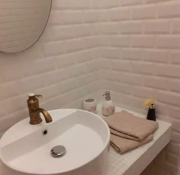 Aamiaismajoitus (B&B) La Tour Mandot