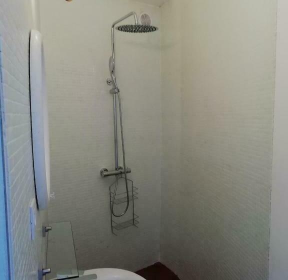 ベッドアンドブレックファースト La Tour Mandot