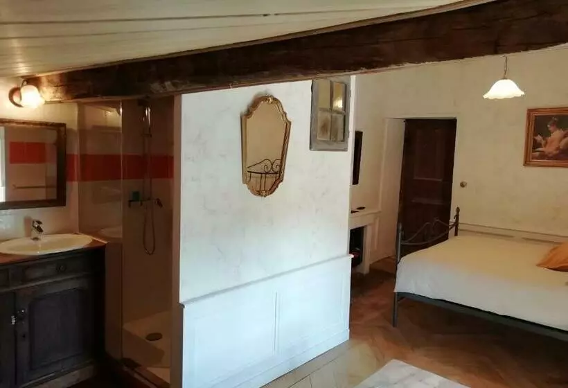 Aamiaismajoitus (B&B) La Tour Mandot