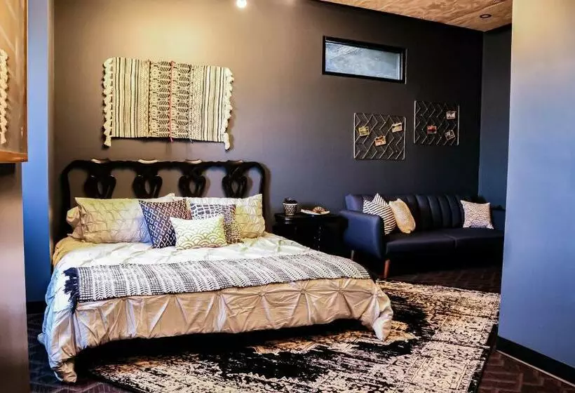 Hotelli Indigo Pass Boutique