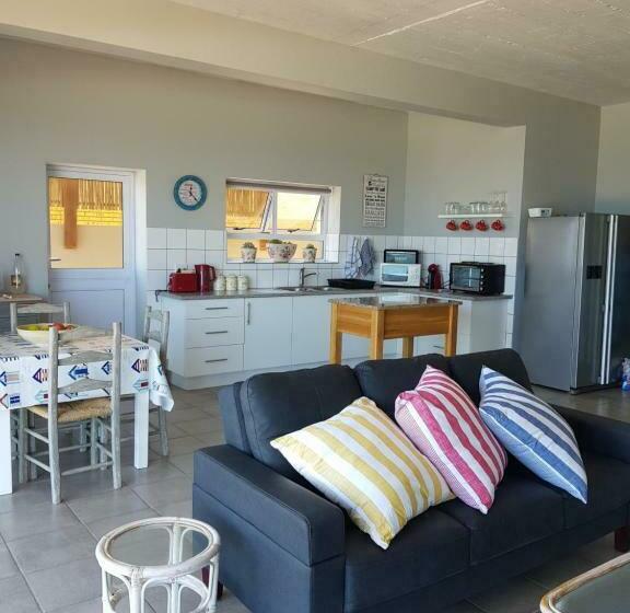 بنسيون The Boathouse