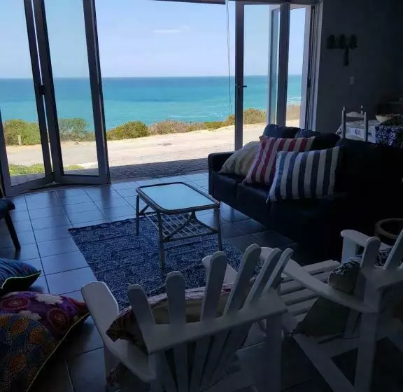 Majatalo The Boathouse