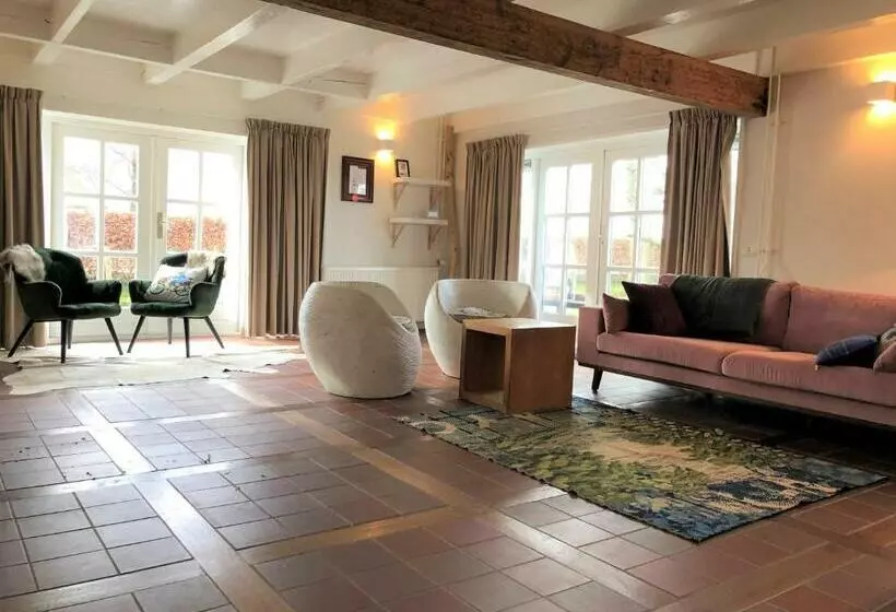 Aamiaismajoitus (B&B) B&nb The Barnhouse