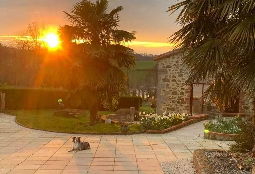 Aamiaismajoitus (B&B) La Basse Monniere