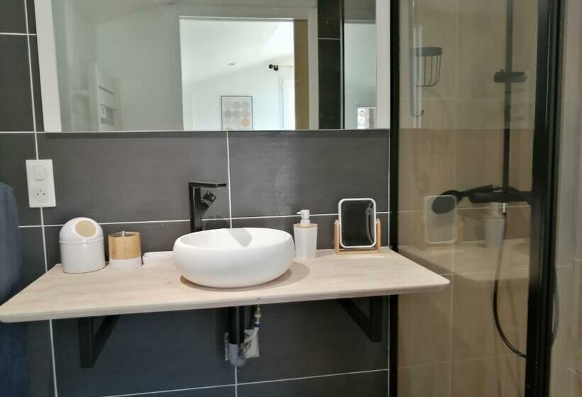 ベッドアンドブレックファースト La Basse Monniere