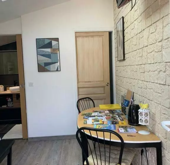 Aamiaismajoitus (B&B) La Basse Monniere
