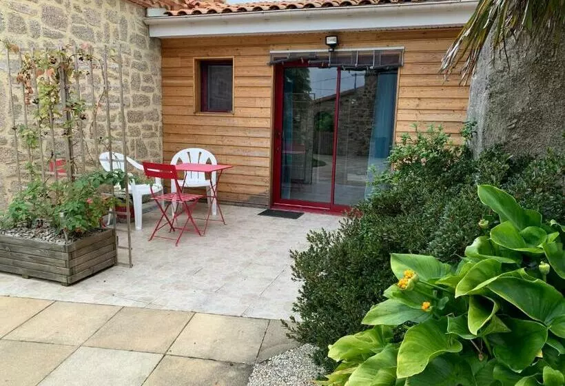 Aamiaismajoitus (B&B) La Basse Monniere