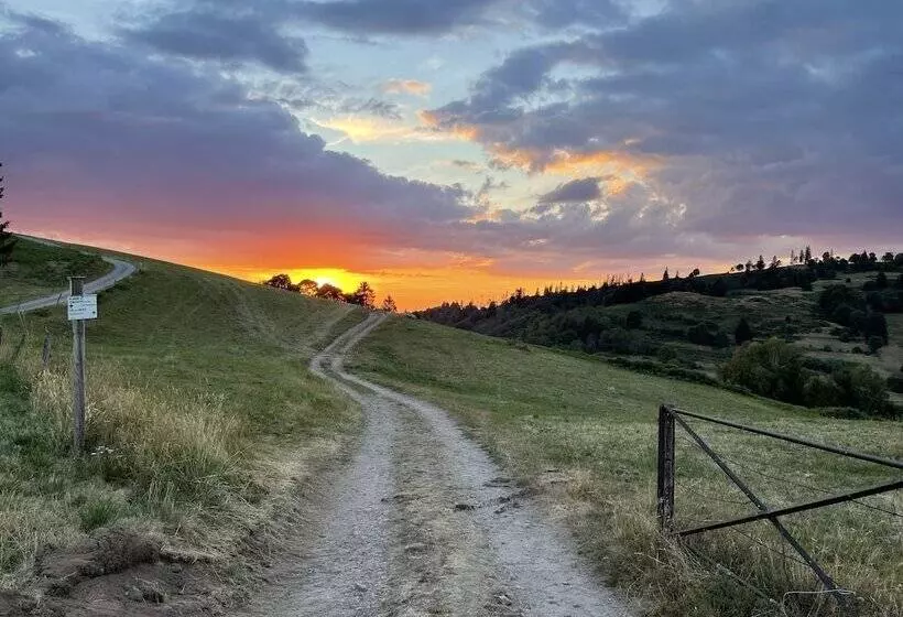 ベッドアンドブレックファースト La Ferme De Jean Entre Lacs Et Montagnes