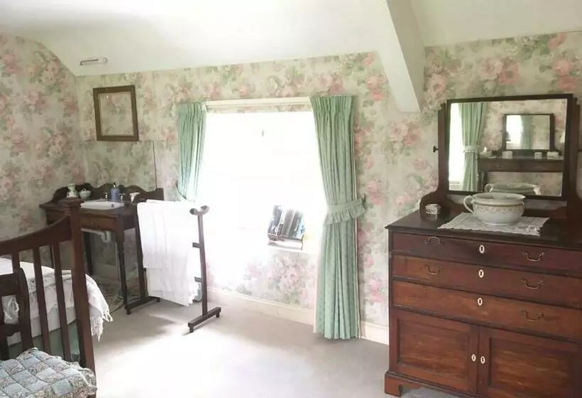 تختخواب و صبحانه O Harabrook Country House